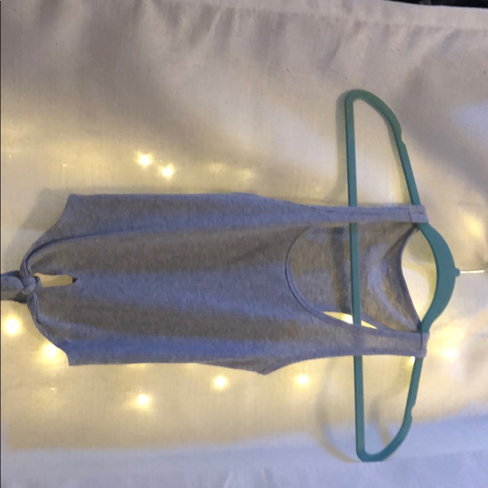 grey crop top